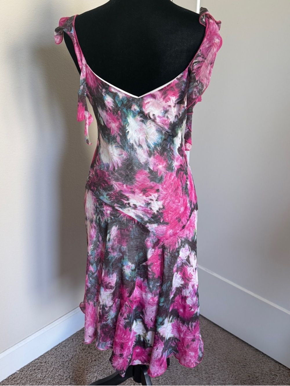 💓SOLD💓 Gorgeous 100% Silk Vintage Asymmetrical Bias Cut floral beaded dress - Picture 8 of 14